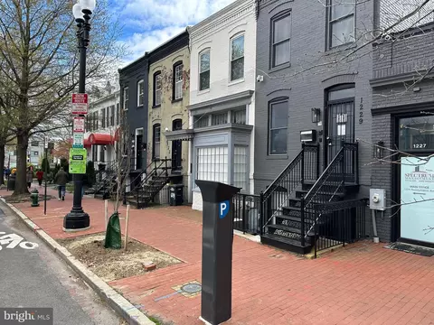 1233 Pennsylvania Ave SE, Washington, DC 20003