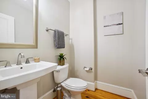 Bath - 637 10th St NE, Washington, DC 20002 photo 1 of 5