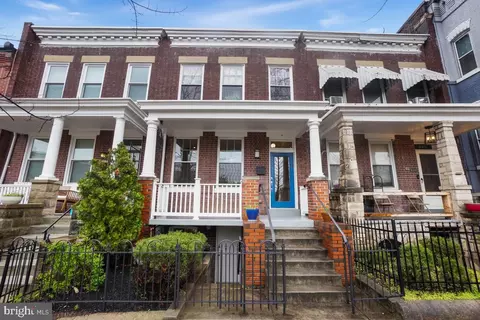 637 10th St NE, Washington, DC 20002