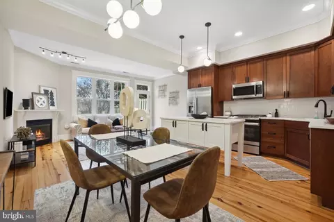 Dining - 637 10th St NE, Washington, DC 20002 photo 1 of 4
