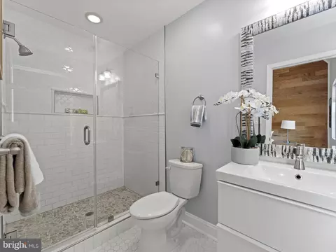 Bath - 5121 3rd St NW, Washington, DC 20011 photo 4 of 4
