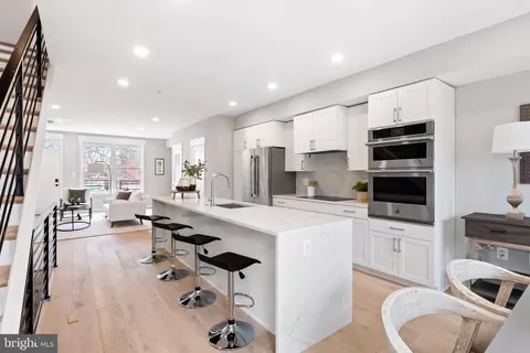 408 D St SE #A, Washington, DC 20003