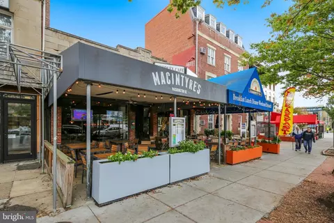 View/Area - 2501 Calvert St NW #404, Washington, DC 20008 photo 4 of 5