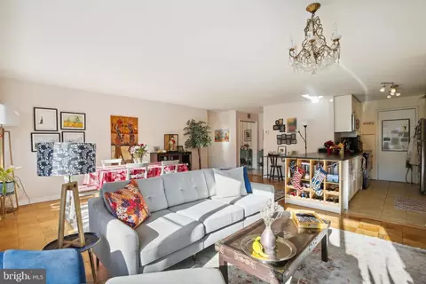 Living - 2501 Calvert St NW #404, Washington, DC 20008 photo 1 of 5