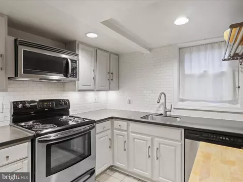 Kitchen - 1937 Calvert St NW #C, Washington, DC 20009 photo 2 of 3