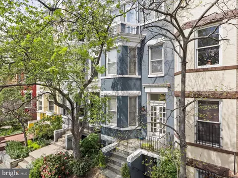 Exterior - 1937 Calvert St NW #C, Washington, DC 20009 photo 3 of 4