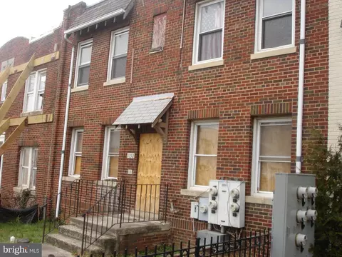 1152 Owen Pl NE, Washington, DC 20002