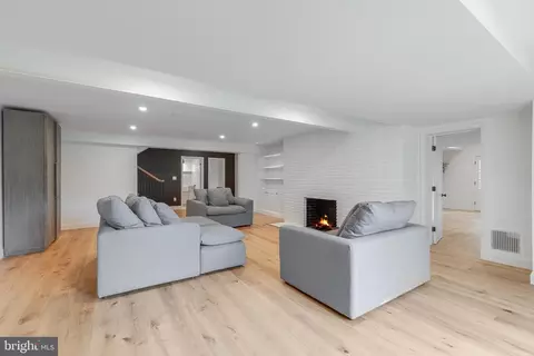 Living - 2230 46th St NW, Washington, DC 20007 photo 7 of 7