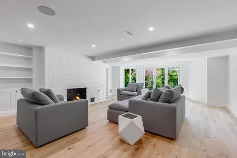Living - 2230 46th St NW, Washington, DC 20007 photo 6 of 7
