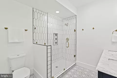 Bath - 1417 Montello Ave NE #1, Washington, DC 20002 photo 4 of 7