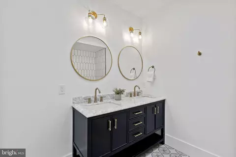 Bath - 1417 Montello Ave NE #1, Washington, DC 20002 photo 7 of 7