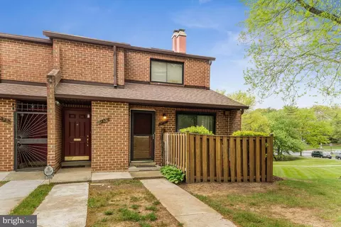3497 Summit Ct NE #3497, Washington, DC 20018