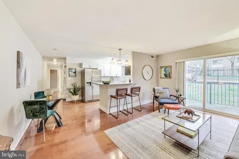 2333 16th St SE #302, Washington, DC 20020