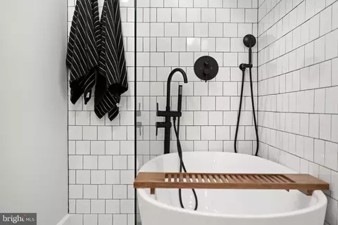 Bath - 1812 M St NE, Washington, DC 20002 photo 4 of 6