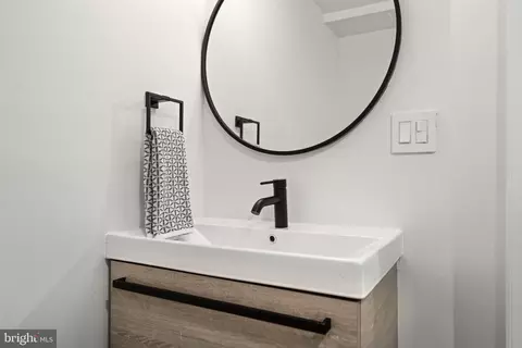 Bath - 1812 M St NE, Washington, DC 20002 photo 6 of 6