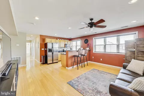 5045 Call Pl SE #301, Washington, DC 20019