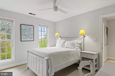 1667 34th St NW, Washington, DC 20007 photo 12