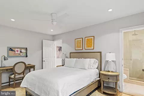 1667 34th St NW, Washington, DC 20007 photo 7