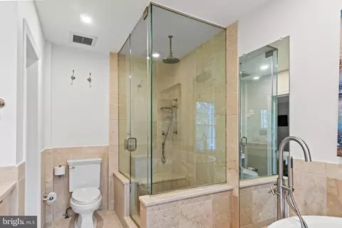 1667 34th St NW, Washington, DC 20007 photo 9