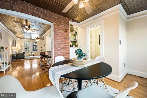 Dining - 559 23rd Pl NE, Washington, DC 20002 photo 2 of 4