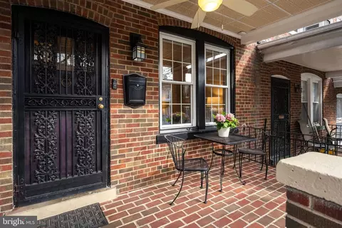 Exterior - 559 23rd Pl NE, Washington, DC 20002 photo 3 of 8