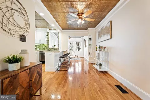 Dining - 559 23rd Pl NE, Washington, DC 20002 photo 1 of 4