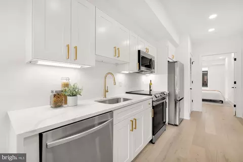 Kitchen - 1006 Florida Ave NE #101, Washington, DC 20002 photo 4 of 6