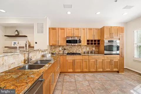 Kitchen - 2119 12th Pl NW, Washington, DC 20009 photo 2 of 4