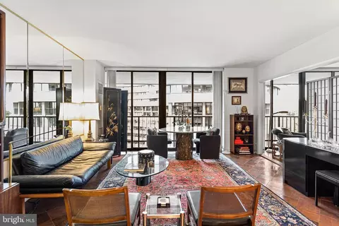 700 New Hampshire Ave NW #916, Washington, DC 20037