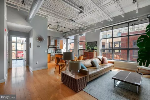 2421 18th St NW #303, Washington, DC 20009