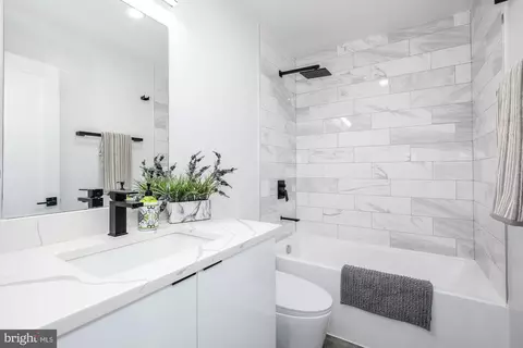 1019 17th Pl NE #101, Washington, DC 20002 photo 6