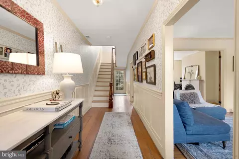Entry Way - 319 4th St SE, Washington, DC 20003 photo 2 of 5