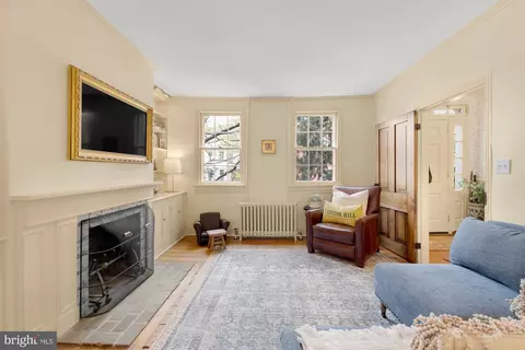Living - 319 4th St SE, Washington, DC 20003 photo 3 of 8