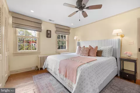 Bedroom - 319 4th St SE, Washington, DC 20003 photo 1 of 6
