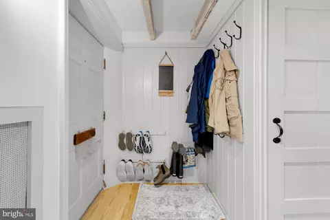 Entry Way - 319 4th St SE, Washington, DC 20003 photo 4 of 5