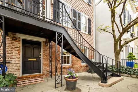 Other - 319 4th St SE, Washington, DC 20003 photo 2 of 7