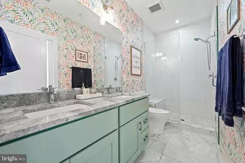 Bath - 1123 Staples St NE #3, Washington, DC 20002 photo 2 of 5