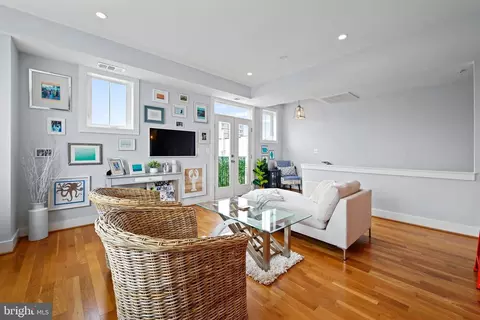 Living - 1123 Staples St NE #3, Washington, DC 20002 photo 4 of 5