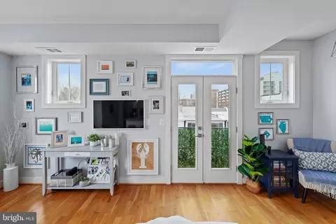Living - 1123 Staples St NE #3, Washington, DC 20002 photo 3 of 5