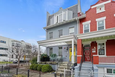 Exterior - 1123 Staples St NE #3, Washington, DC 20002 photo 9 of 11