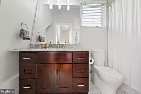 Bath - 1123 Staples St NE #3, Washington, DC 20002 photo 3 of 5