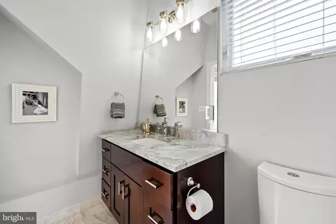 Bath - 1123 Staples St NE #3, Washington, DC 20002 photo 4 of 5
