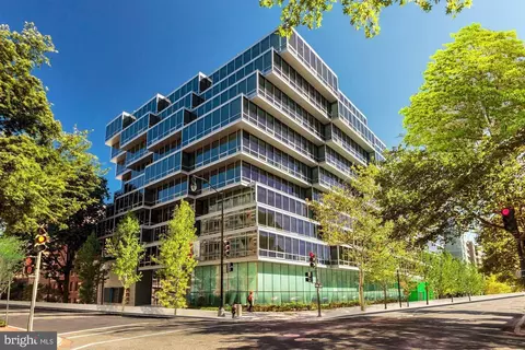 1111 24th St NW #4Q, Washington, DC 20037