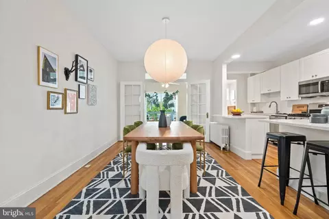 Dining - 16 W Street St NW, Washington, DC 20001 photo 2 of 3