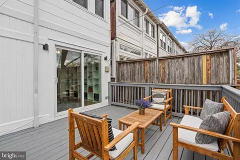 Exterior - 16 W Street St NW, Washington, DC 20001 photo 4 of 13