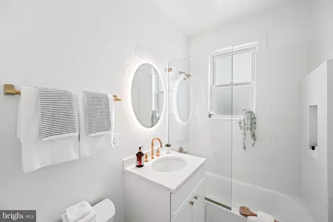 1815 A St SE #301, Washington, DC 20003 photo 19