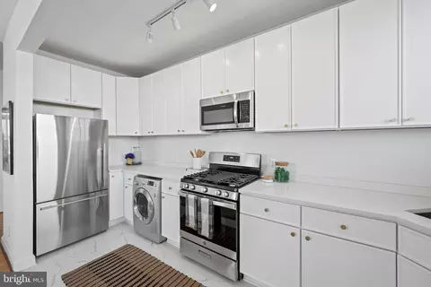 1815 A St SE #301, Washington, DC 20003 photo 11