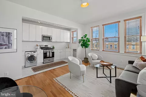 1815 A St SE #301, Washington, DC 20003 photo 8
