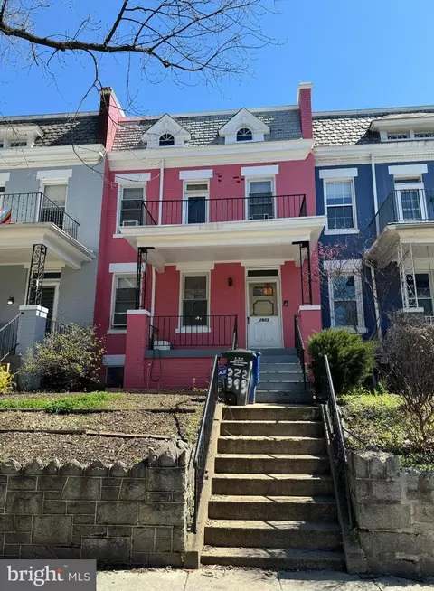 2923 11th St NW, Washington, DC 20001