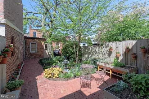 Exterior - 233 9th St SE, Washington, DC 20003 photo 3 of 11